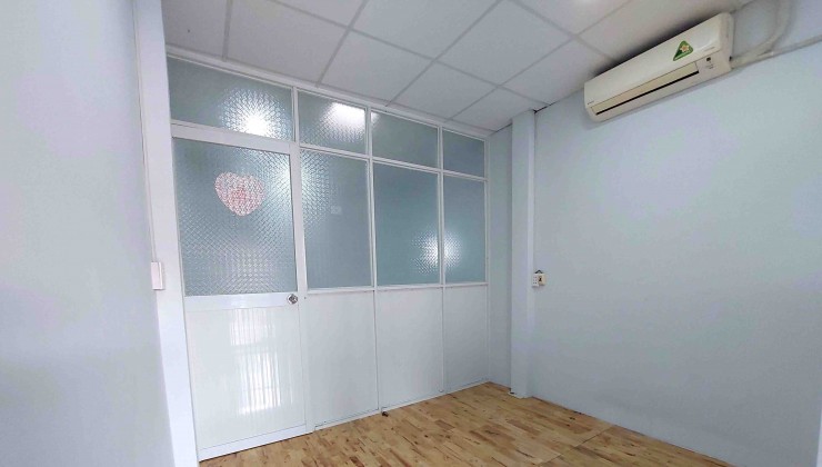 Bán Nhà Gần Ngã Tư Cầu Vượt Linh Xuân, Thủ Đức 36m2, 2 Tầng Chỉ Nhỉnh 2 Tỷ Vào Ở Ngay